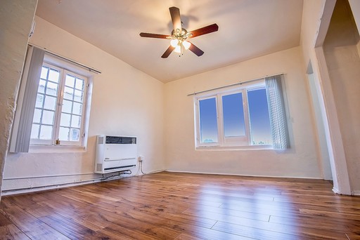 MUST SEE SINGLES!! ONLY $500 DEPOSIT (OAC) – photo 1