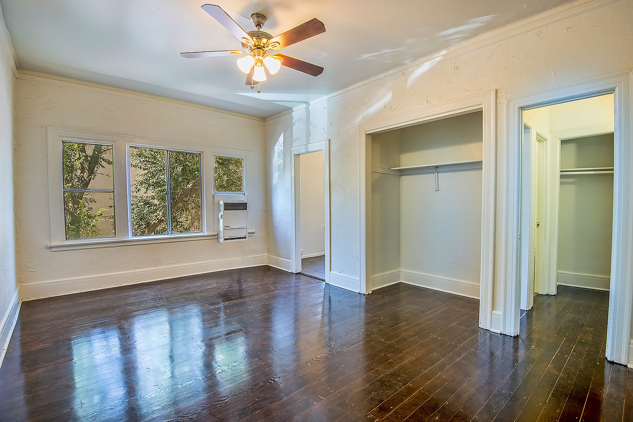 Los Angeles Apartment: 415 South Westlake Avenue