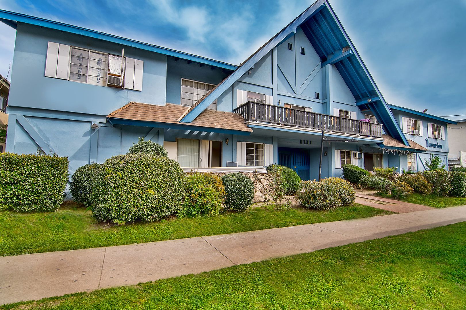 Panorama City Apartment: 8330 Willis Avenue