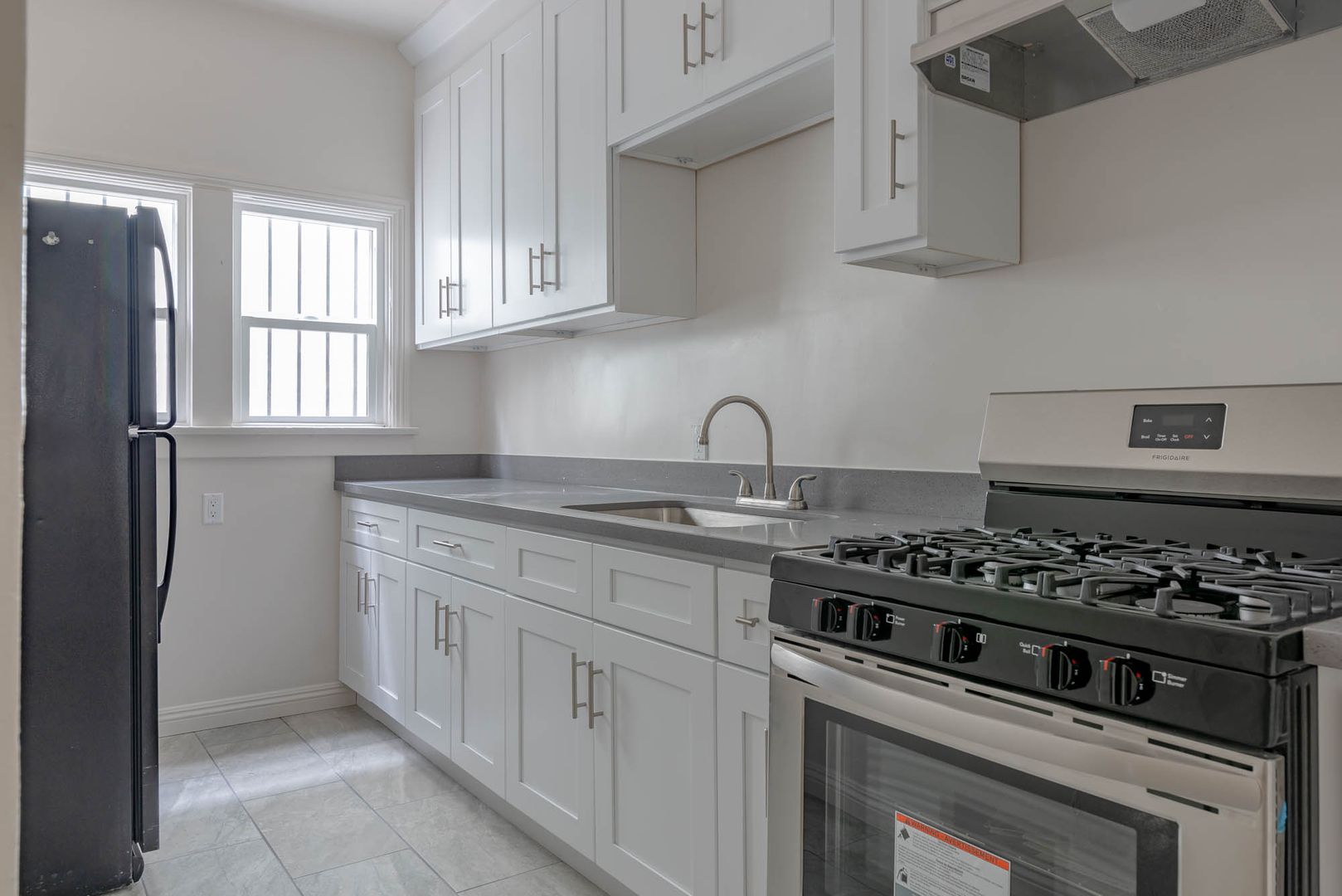 Los Angeles Apartment: 410 N. Coronado Street