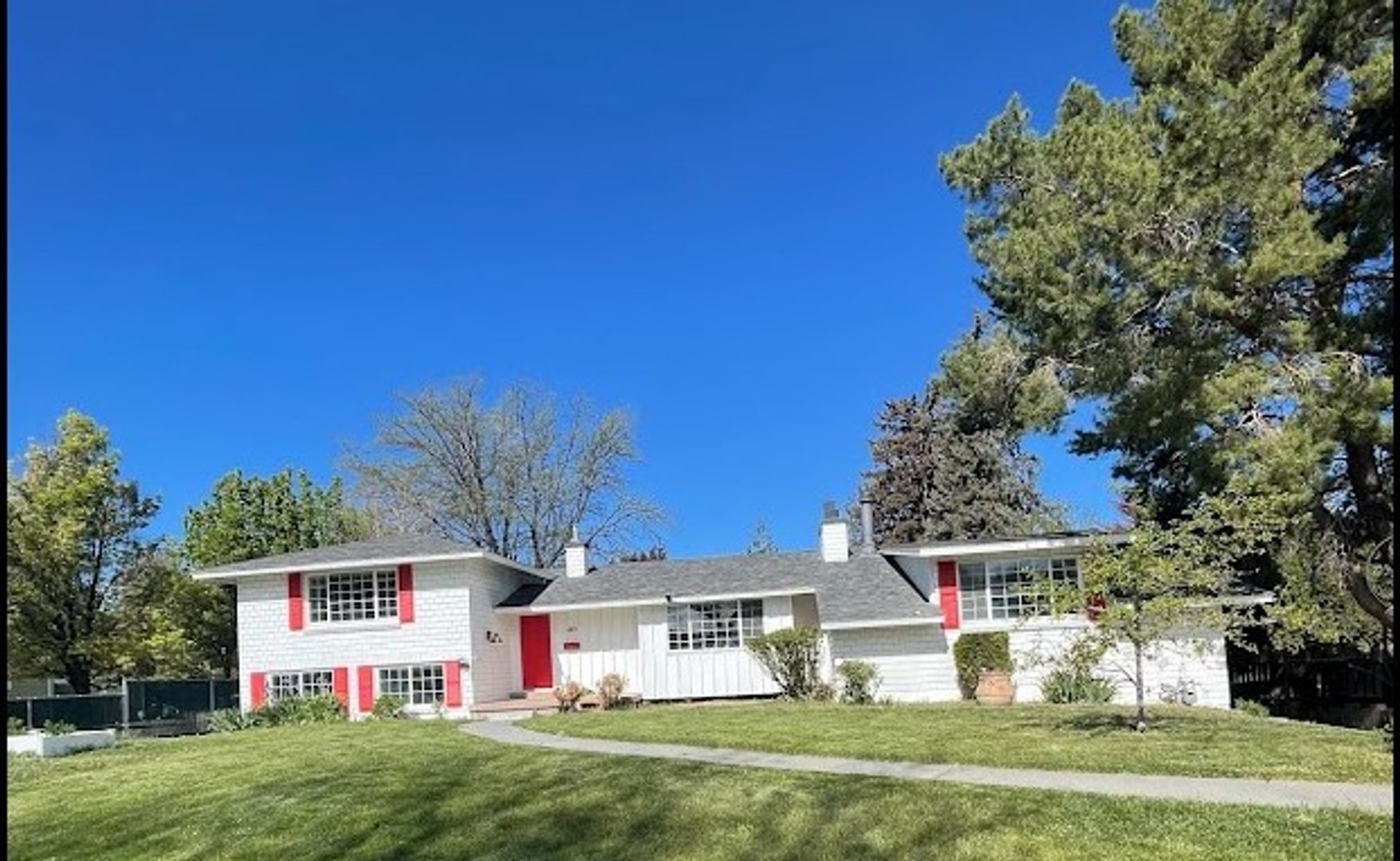 Twin Falls Apartment: 445 Buchanan Street
