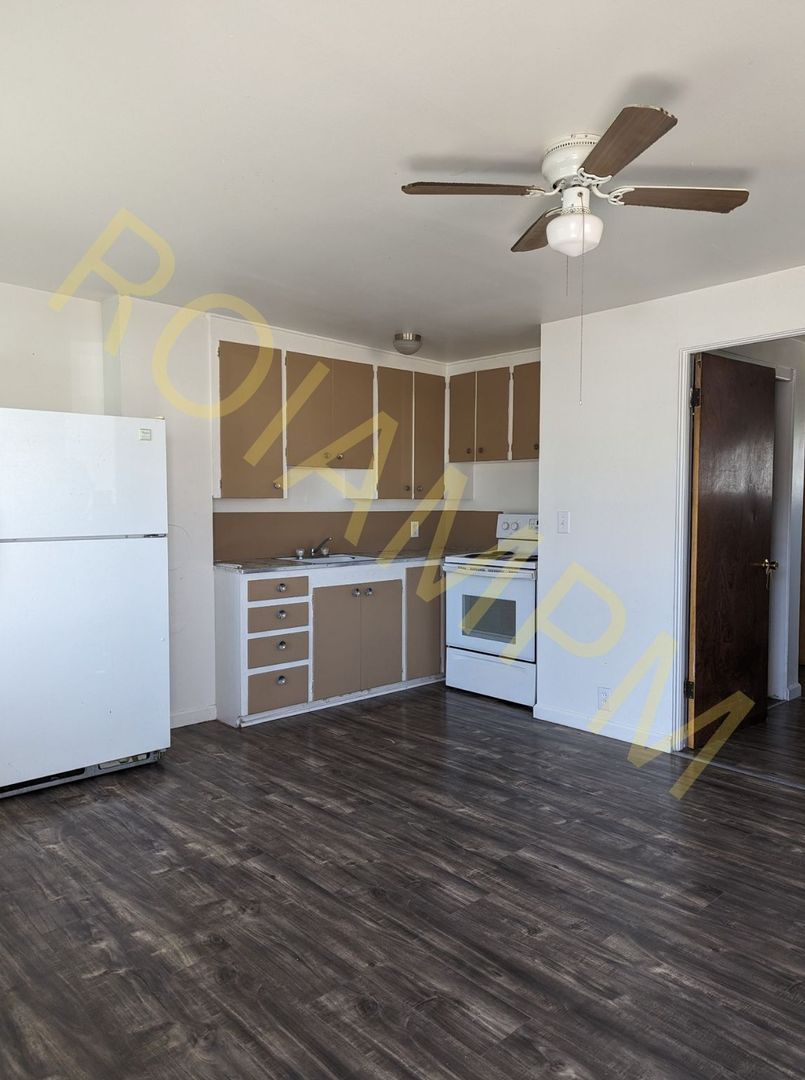 Hazelton Apartment: 117/119 Main Street