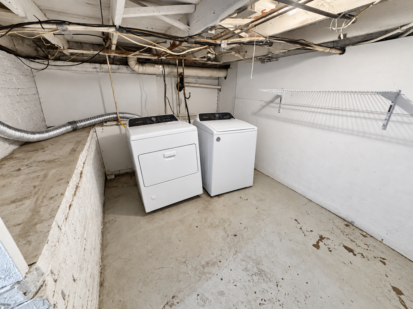 Charming SPACIOUS 2 Bedroom CONDO Apartment in the Heart of Salt Lake City 10 of 11