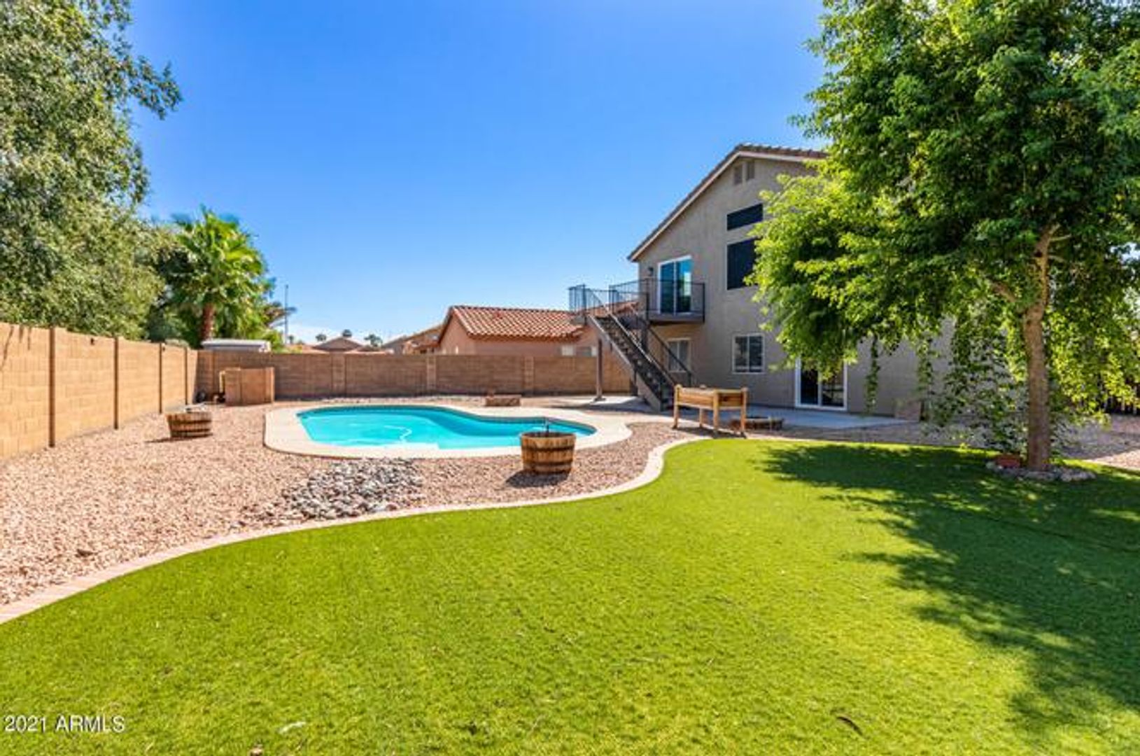 Chandler House: 875 North Ithica Court