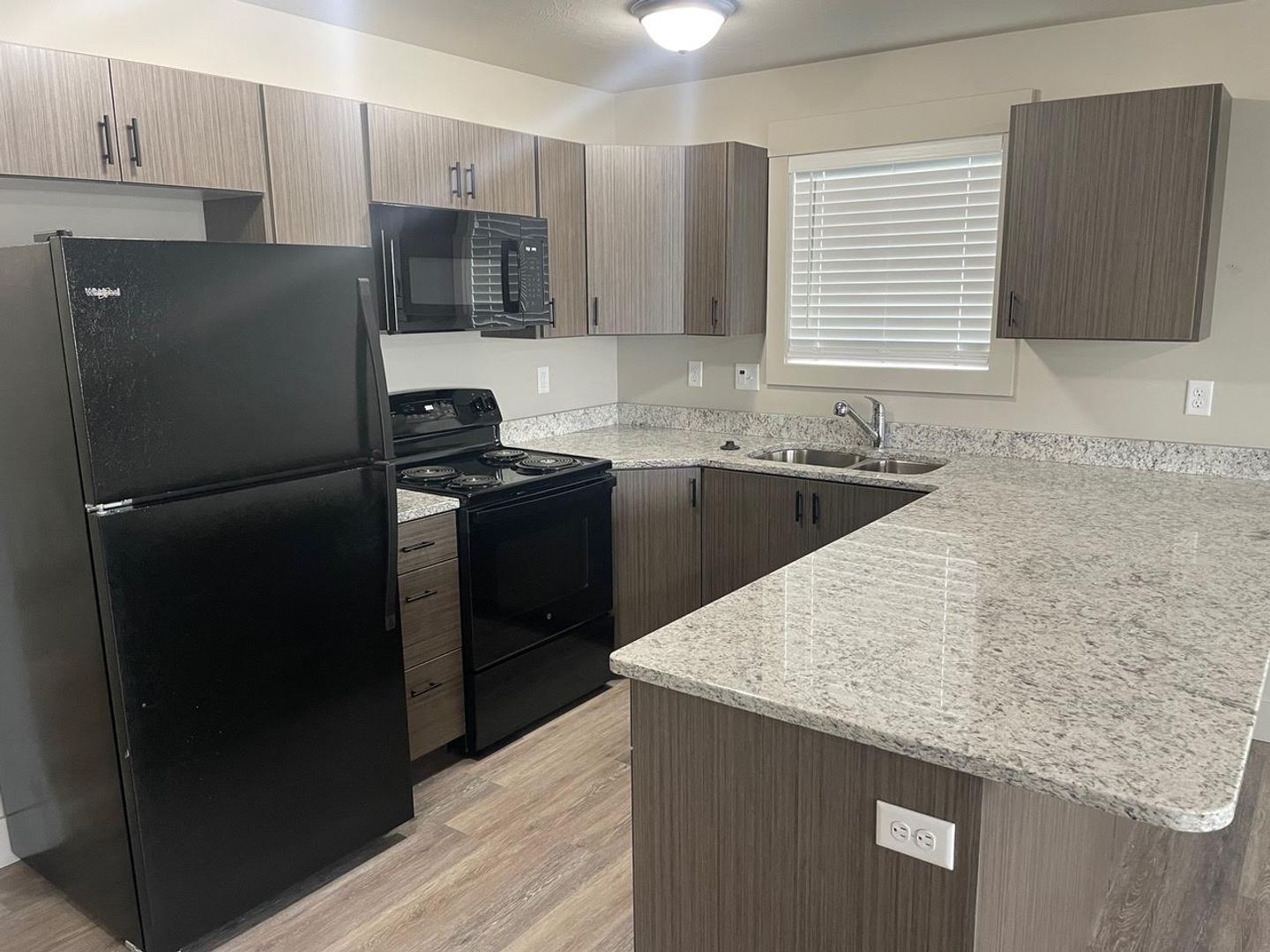 3562 East Gample Avenue 12 of 12