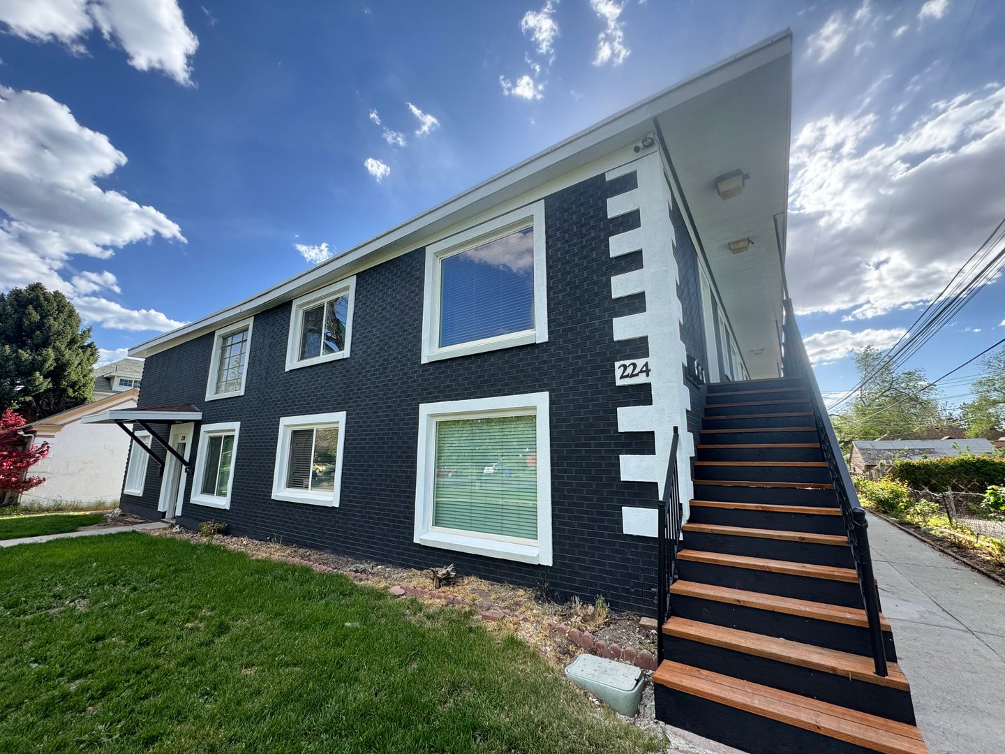 2-Bedroom SLC Apartment – Rent the Whole Unit or by the Room 2 of 8