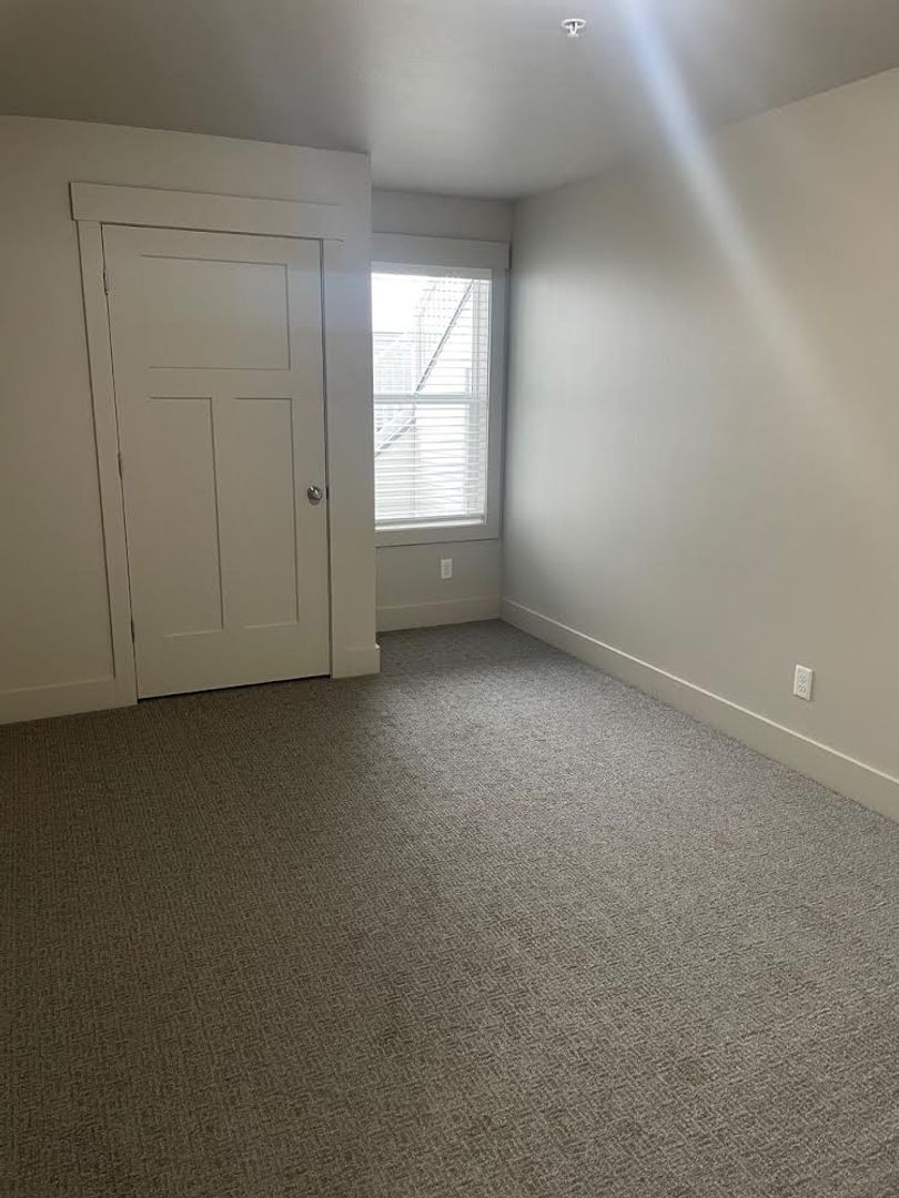 3562 East Gample Avenue 6 of 8