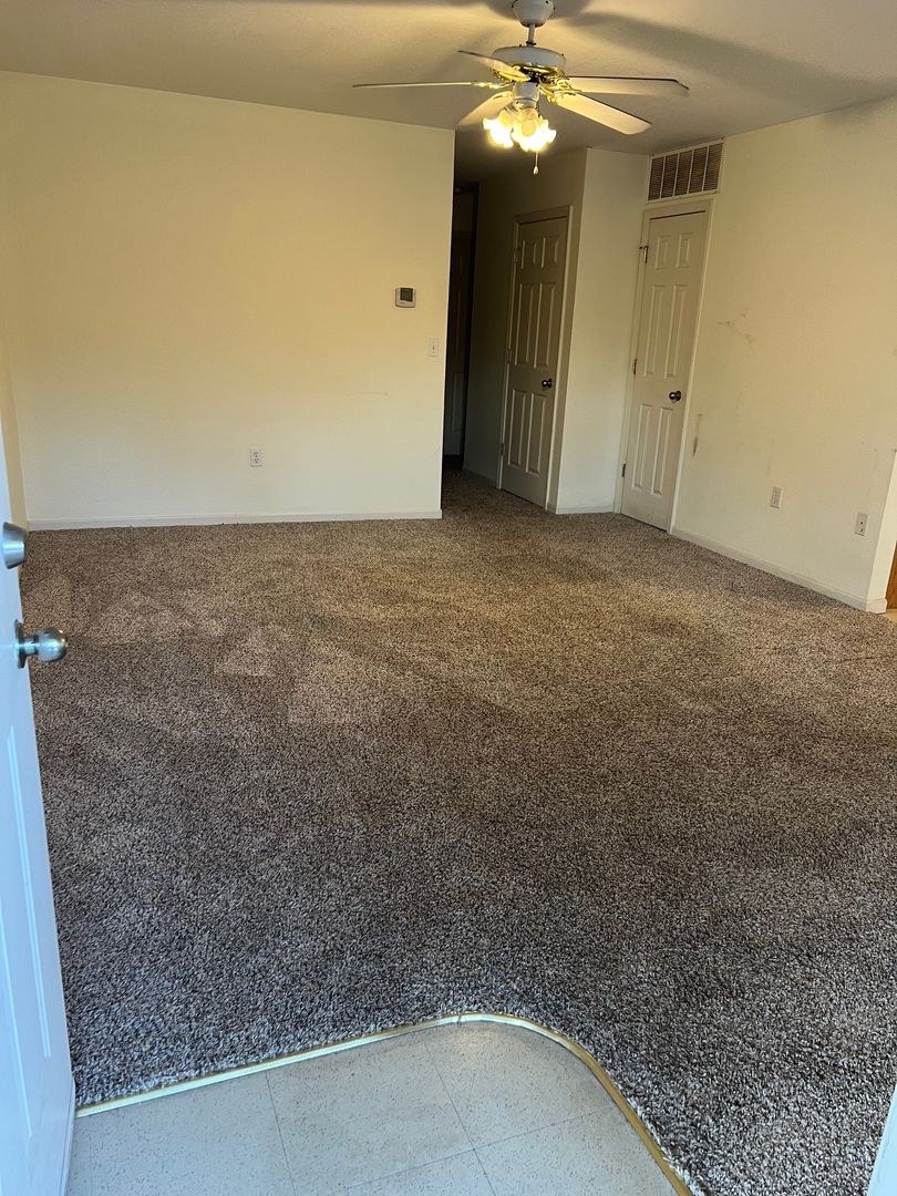 Rolla Apartment: 631 Scottsvale Dr