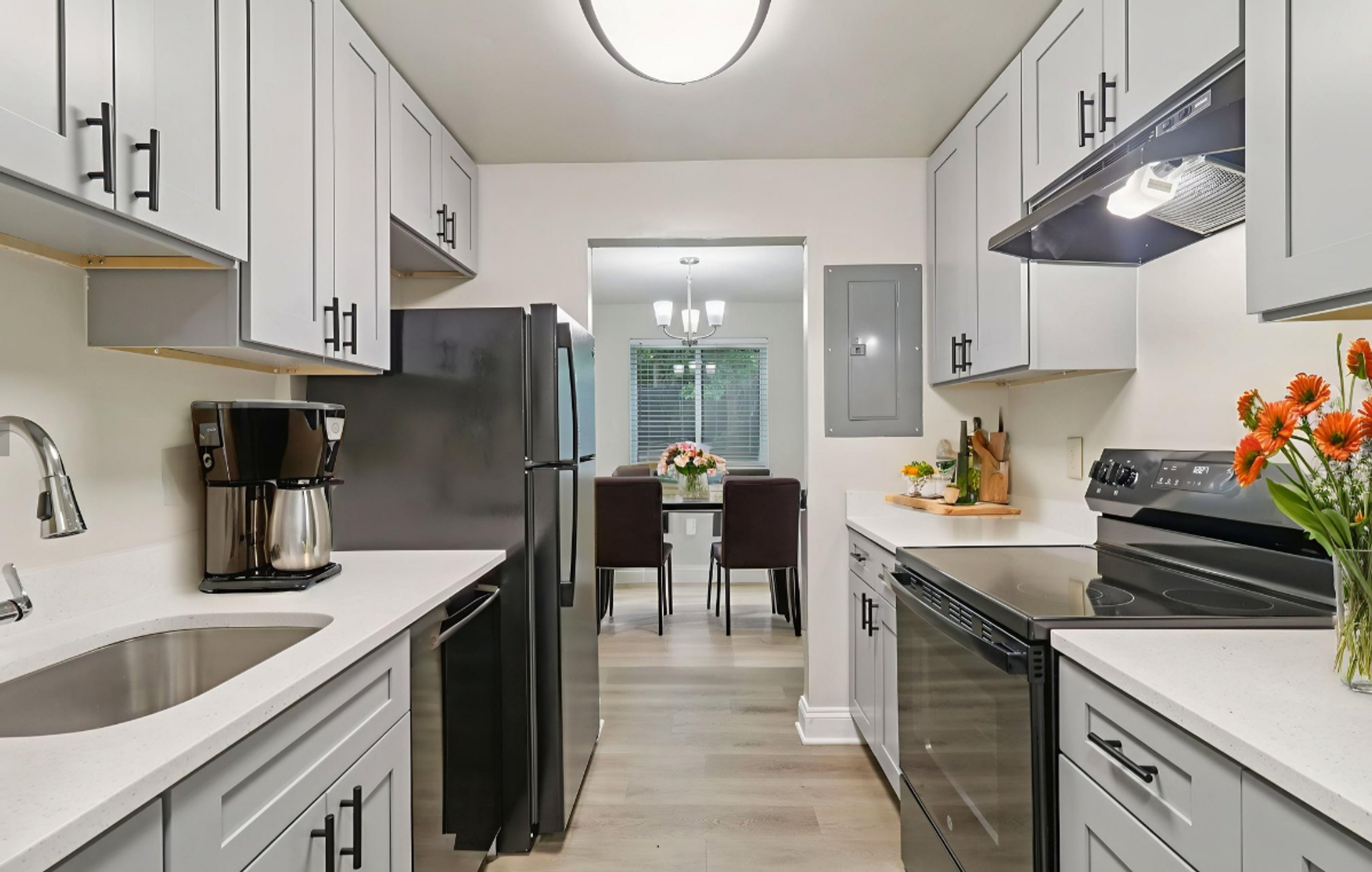 Alexandria Apartment: 4511 Colony Ct