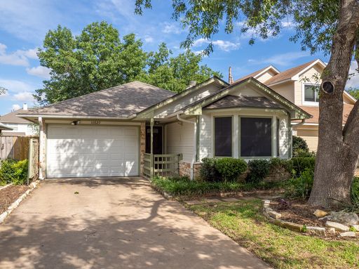 Updated Single Story in Brushy Creek – photo 1