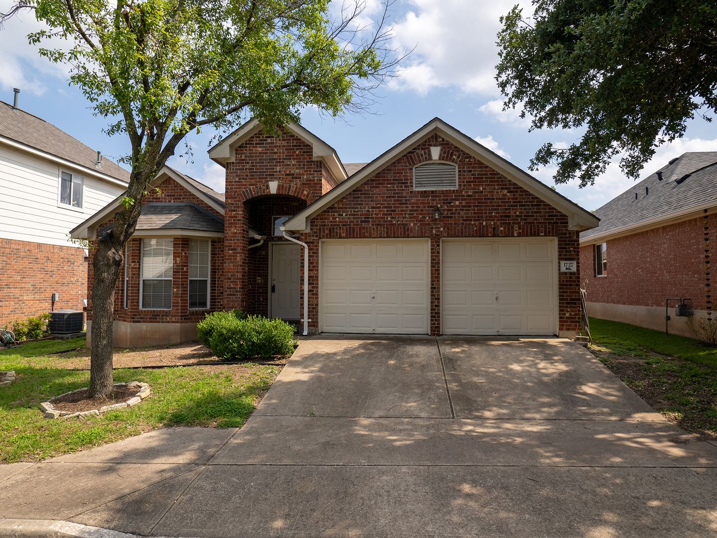 Round Rock House: 1727 Rosenborough Ln S