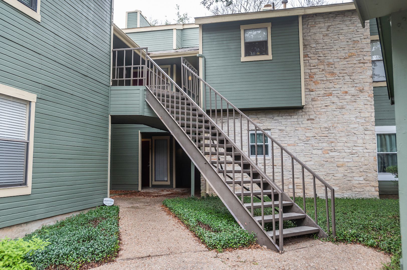 Austin House: 11970 Jollyville Rd