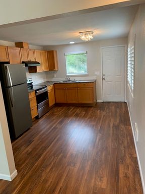 Blaine 2-Bedroom Home with Easy I-5 Access