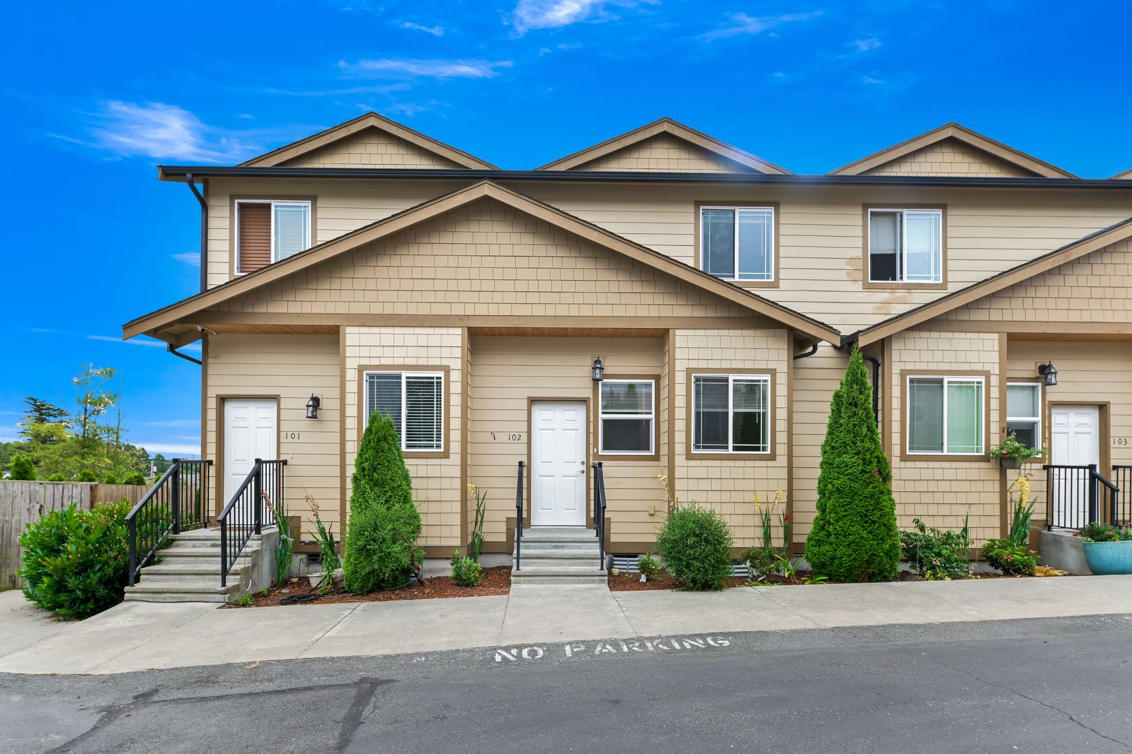 Ferndale Apartment: 5760 Legoe Lane