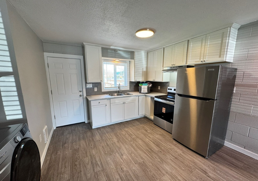 Comfortable 2-Bedroom Duplex in Sumas, WA