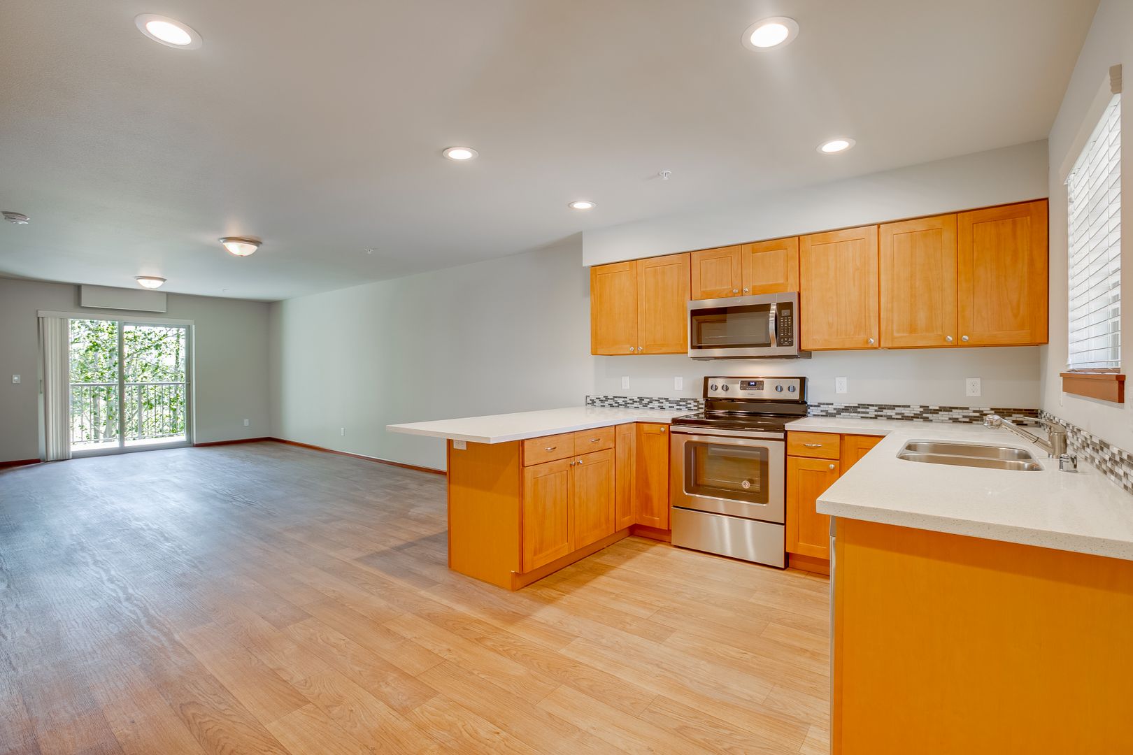 Ferndale Apartment: 5110/5116/5122 Labounty Drive