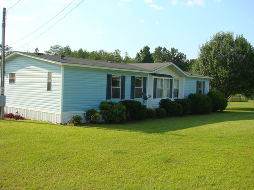 THREE BEDROOM | TWO BATH DOUBLEWIDE – photo 1