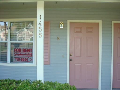 2 BEDROOM | 1½ BATH DUPLEX IN REMERTON – photo 1