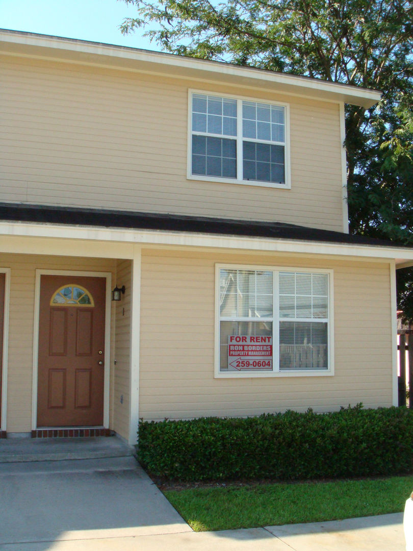 Valdosta Apartment: 1803 Plum St