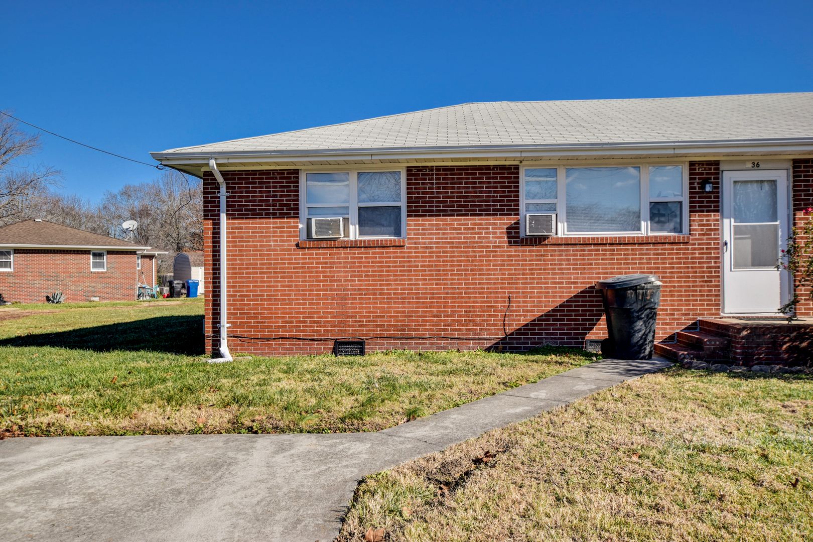 Virginia Beach Apartment: 936 & 938 Schumann Dr.