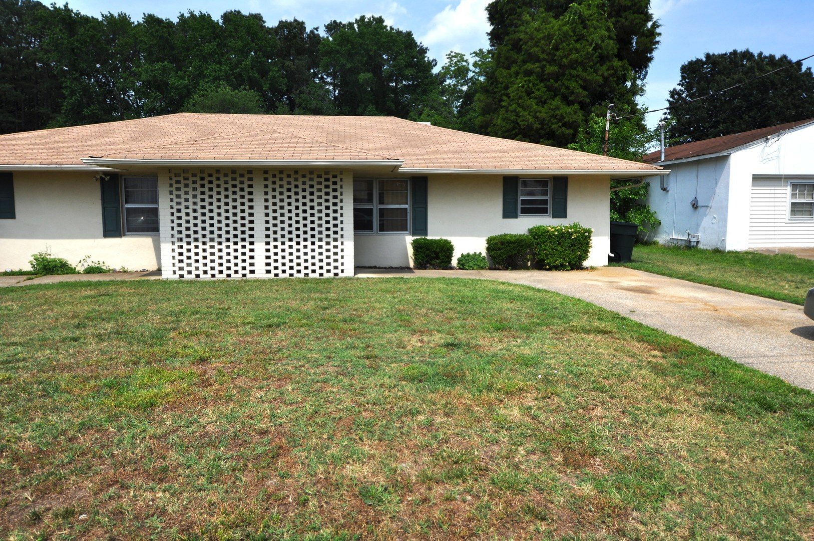 HAMPTON Apartment: 2 MCDONALD ROAD #A