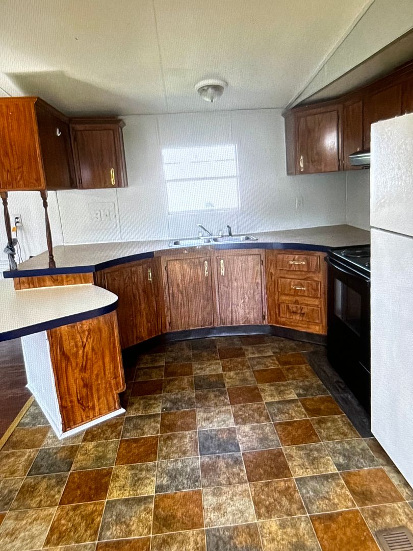 New Iberia Apartment: 4405 Old Jeanerette Rd