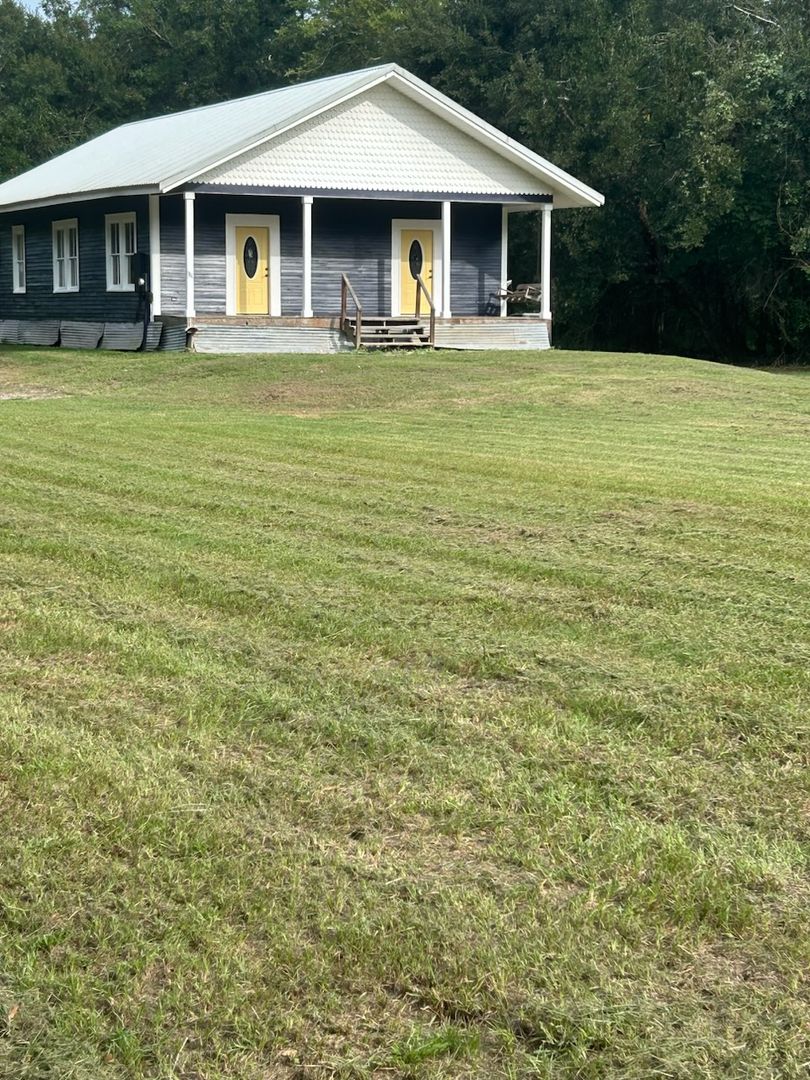 2 bedroom country house 