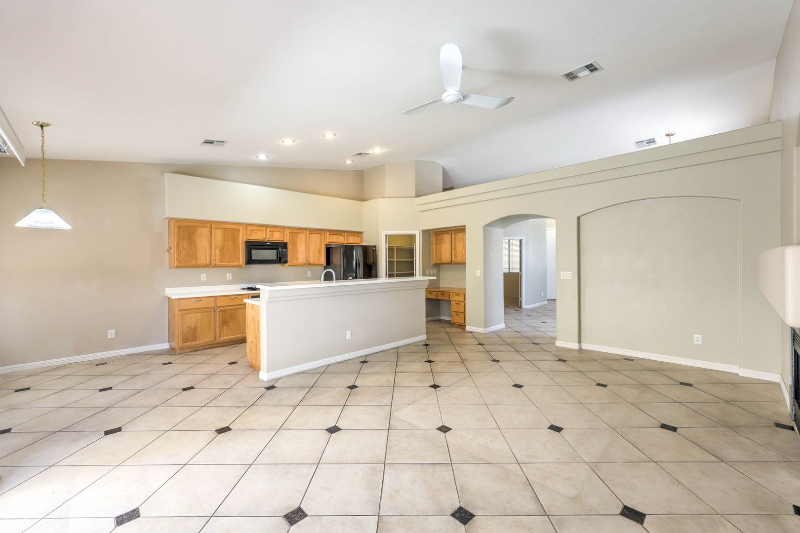 Henderson House: 1158 Mirage Lake