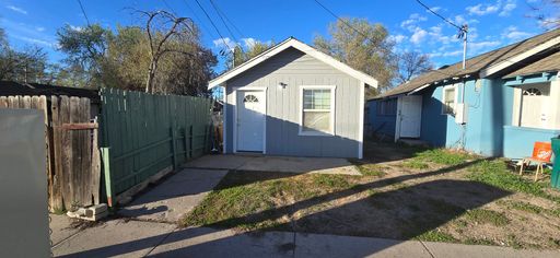 348 Divison Ave – photo 1