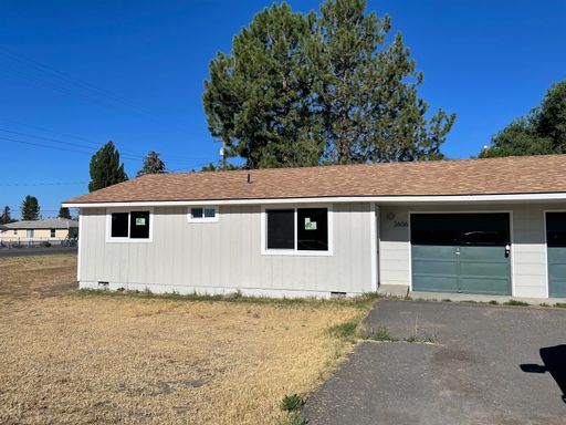 2606 N 7th (Located in Malin)