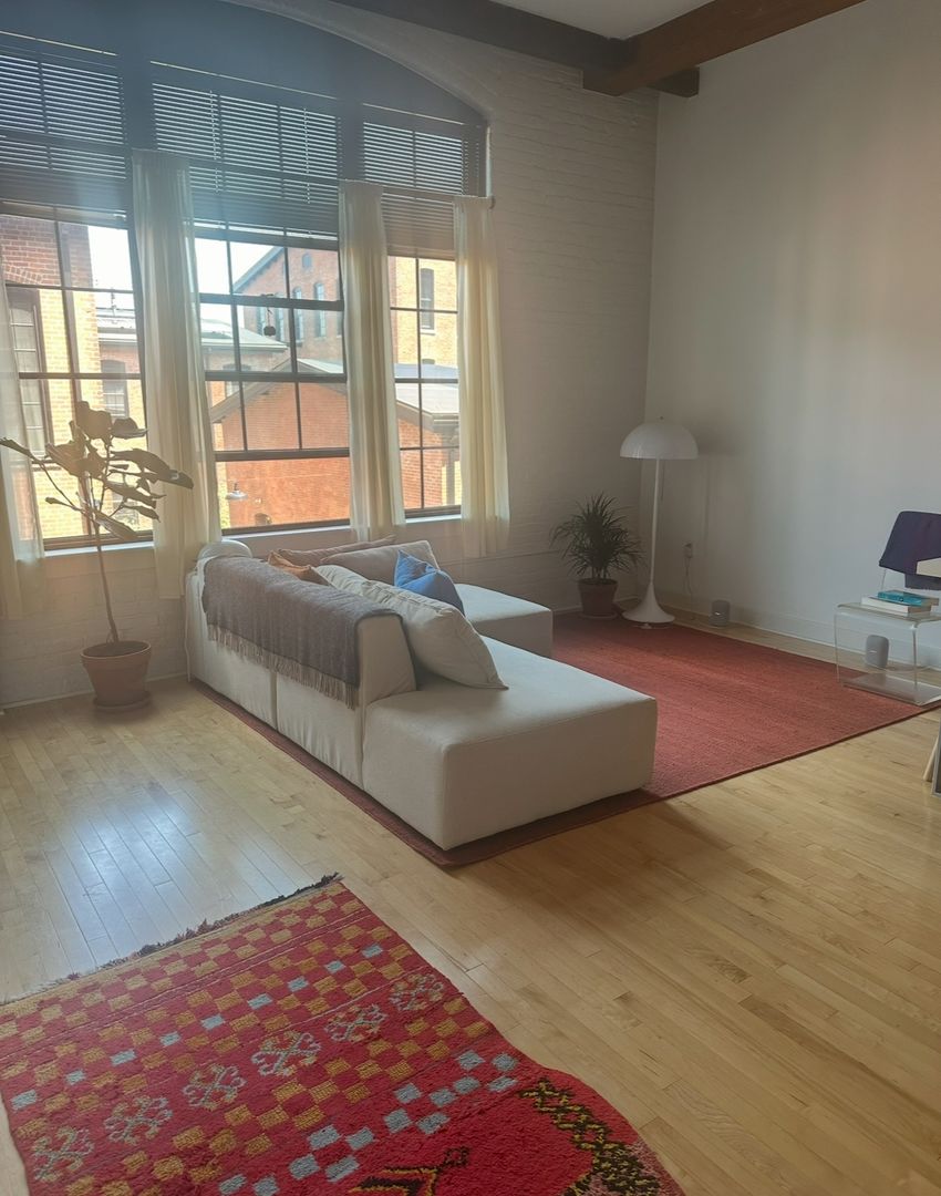 Providence Apartment: 55 Cromwell St