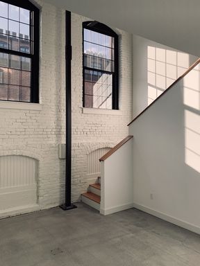 Fantastic Loft-style Office with Beautiful Light and Free Wi-fi