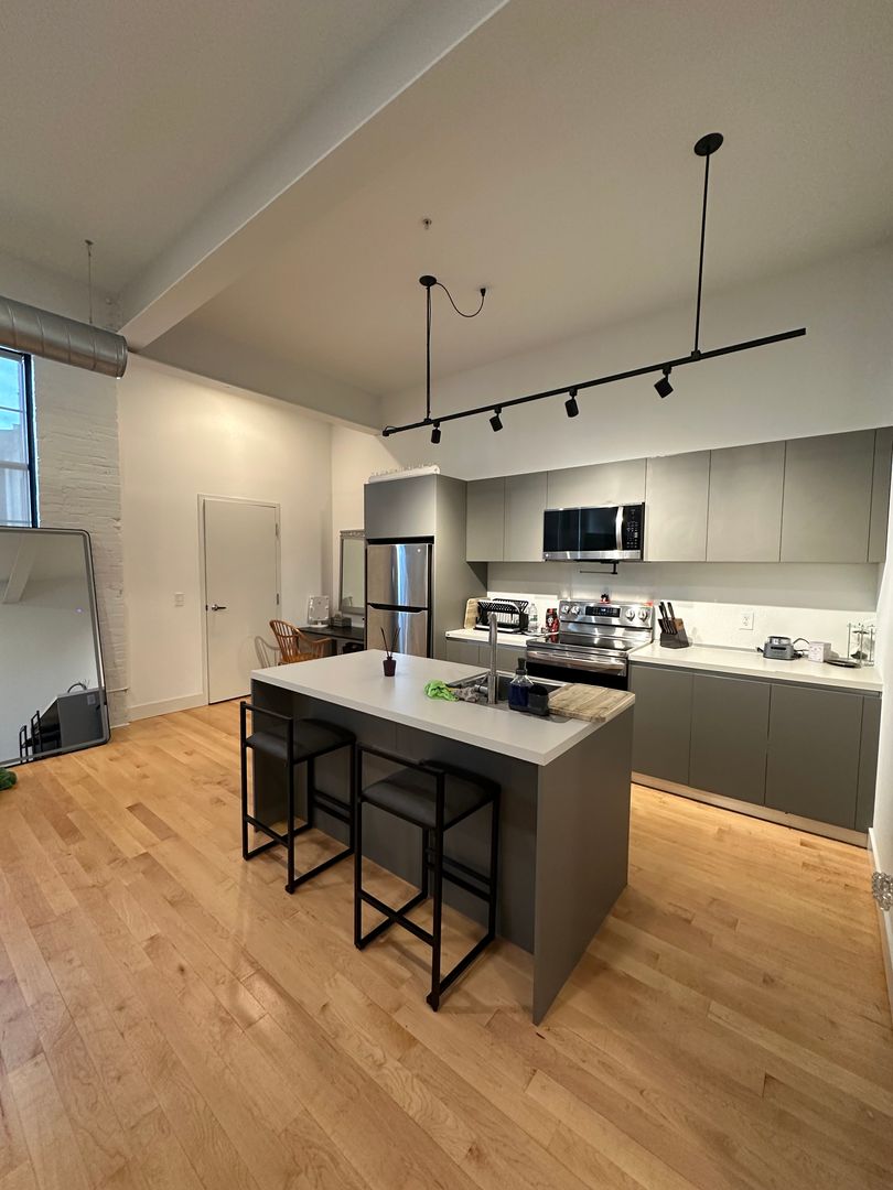 Providence Apartment: 49 Westfield Street