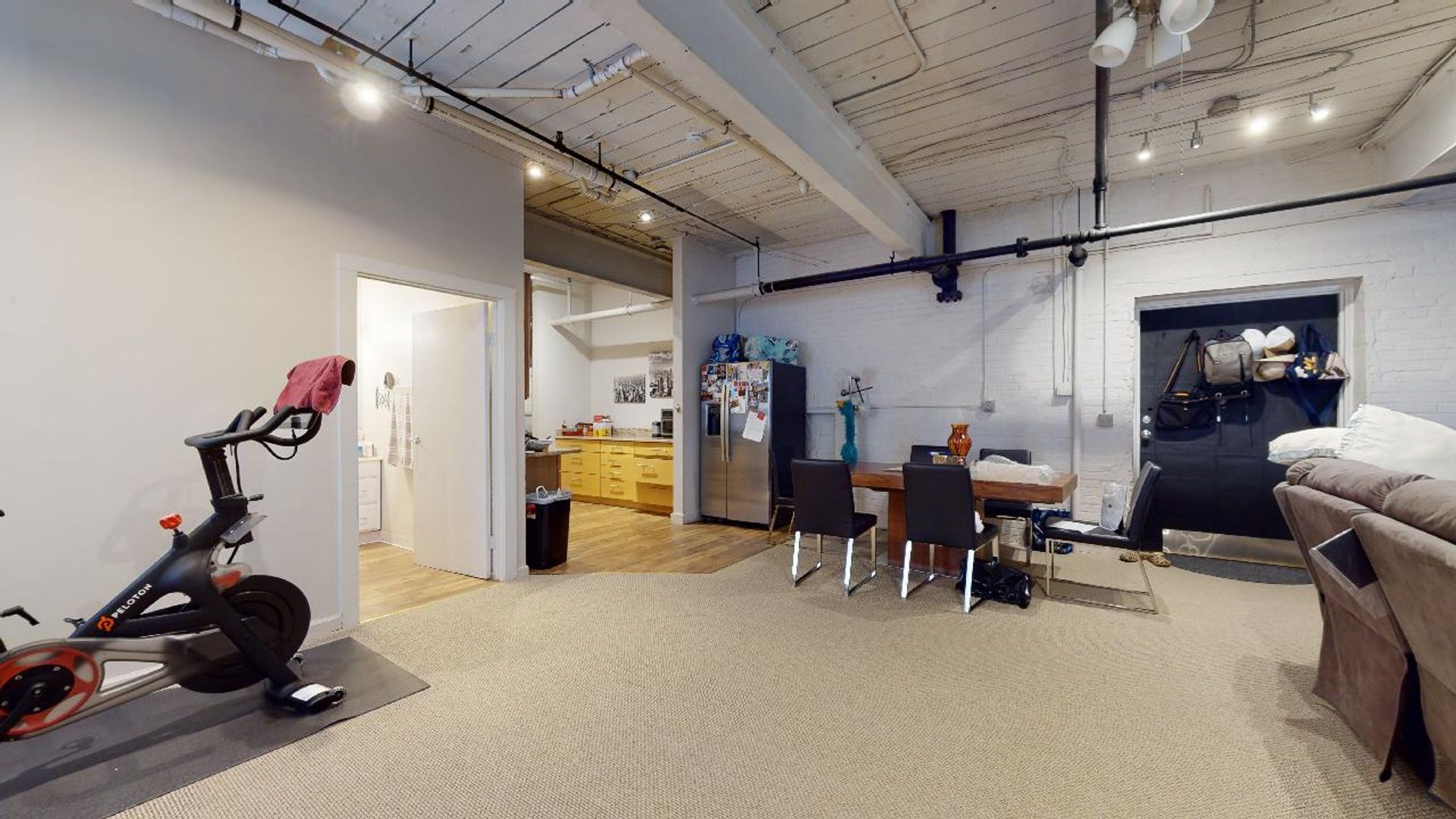 New Haven Apartment: 441 Chapel Street