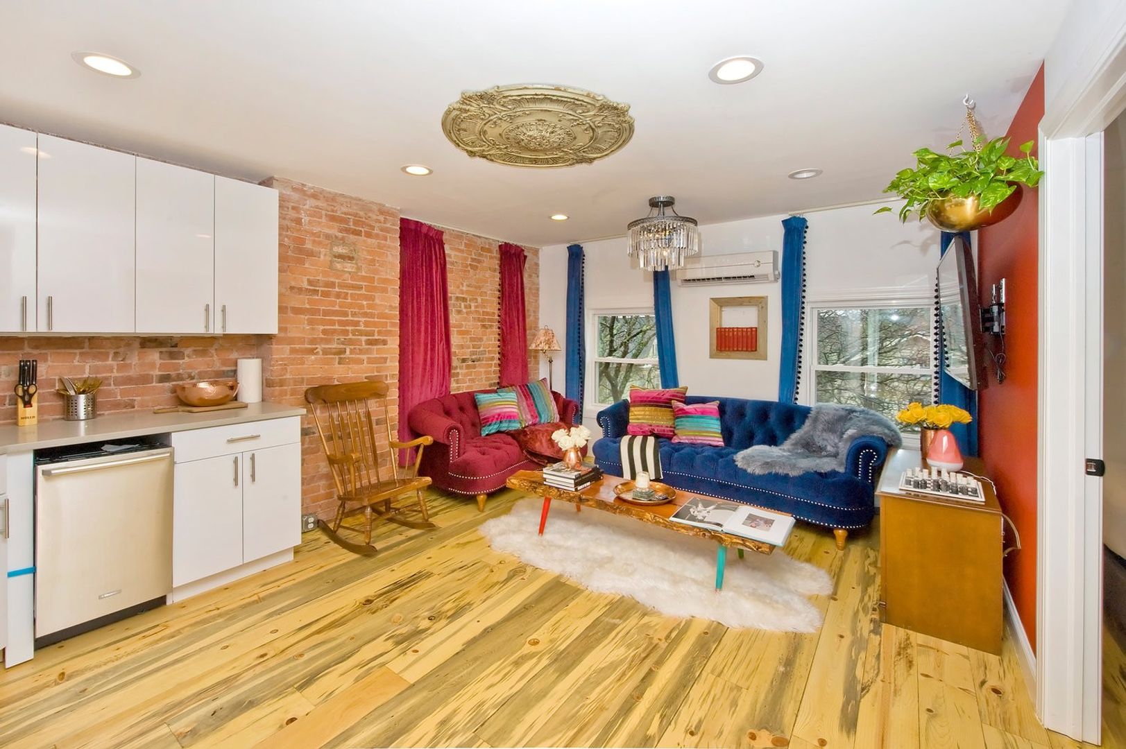 New Haven Apartment: 273 Dwight St