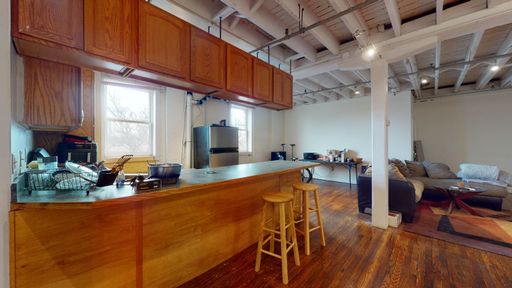 [Looking for 1 more flatmate ] 3 BR+ 1 BA in Wooster Square w/ In Unit Laundry