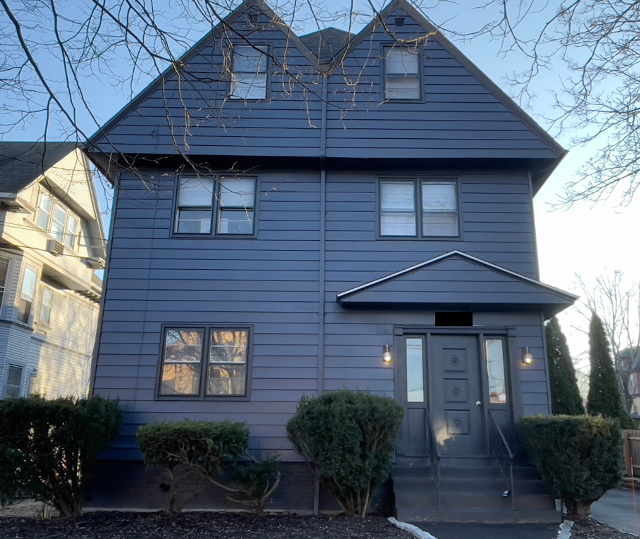 New Haven Apartment: 146 Cottage Street