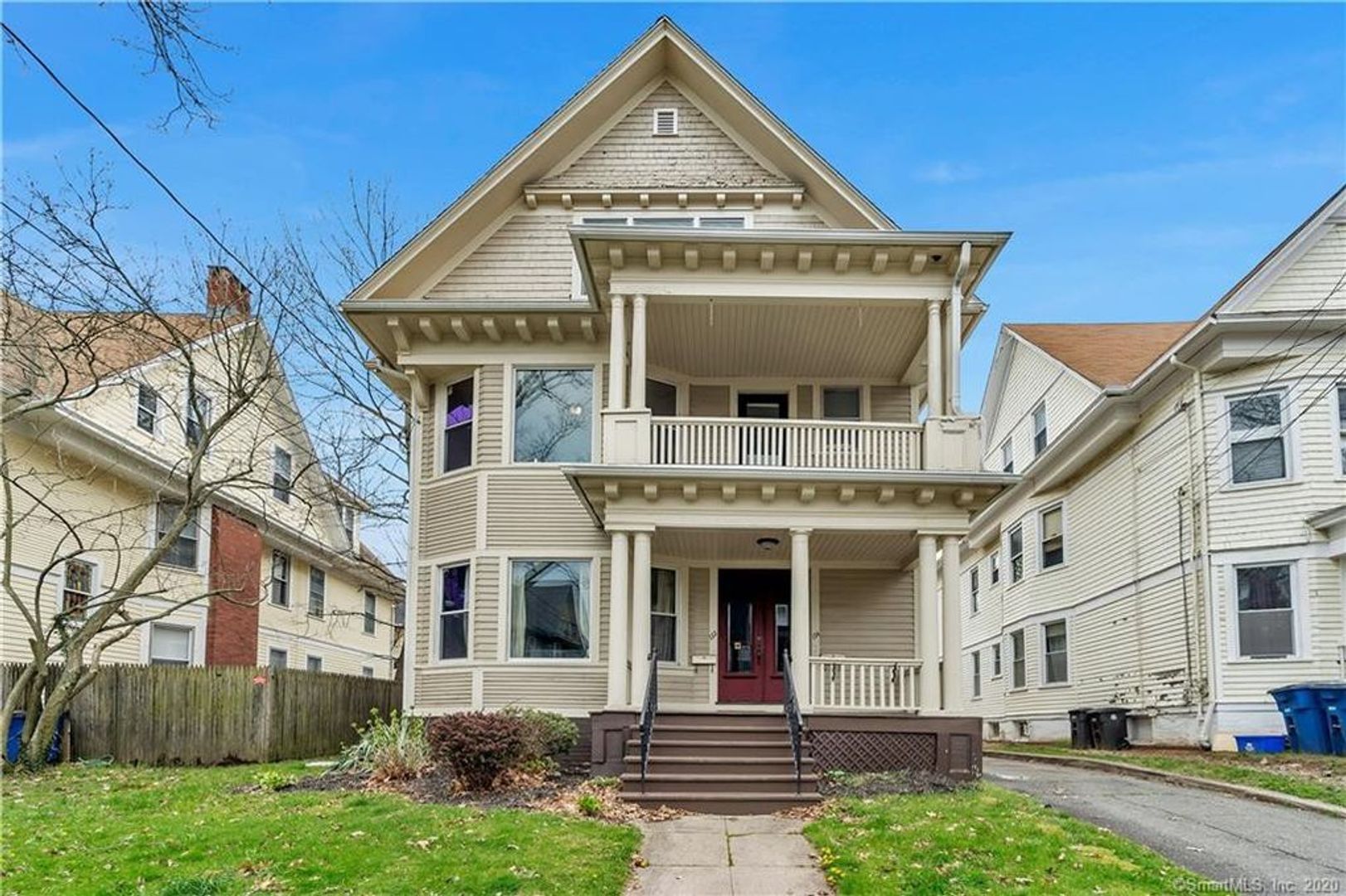 New Haven Apartment: 122-124 Mansfield St