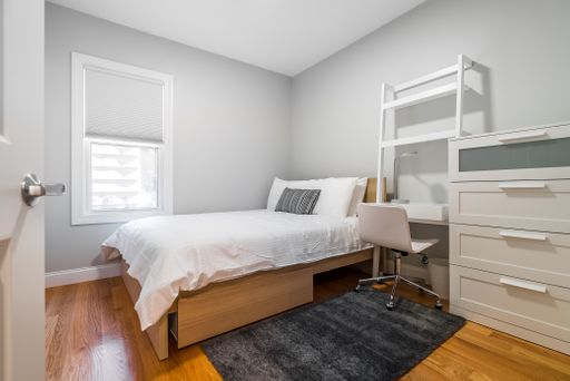 New RoostUp Furnished Private Bedroom in Cambridge! – photo 1