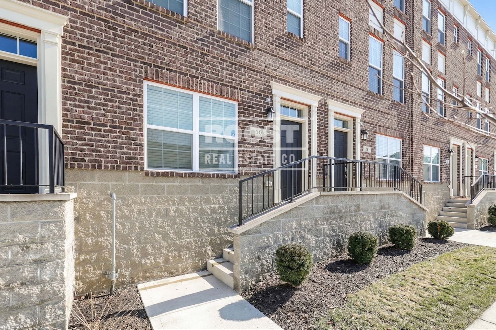 Springfield House: 10 N. Center St.