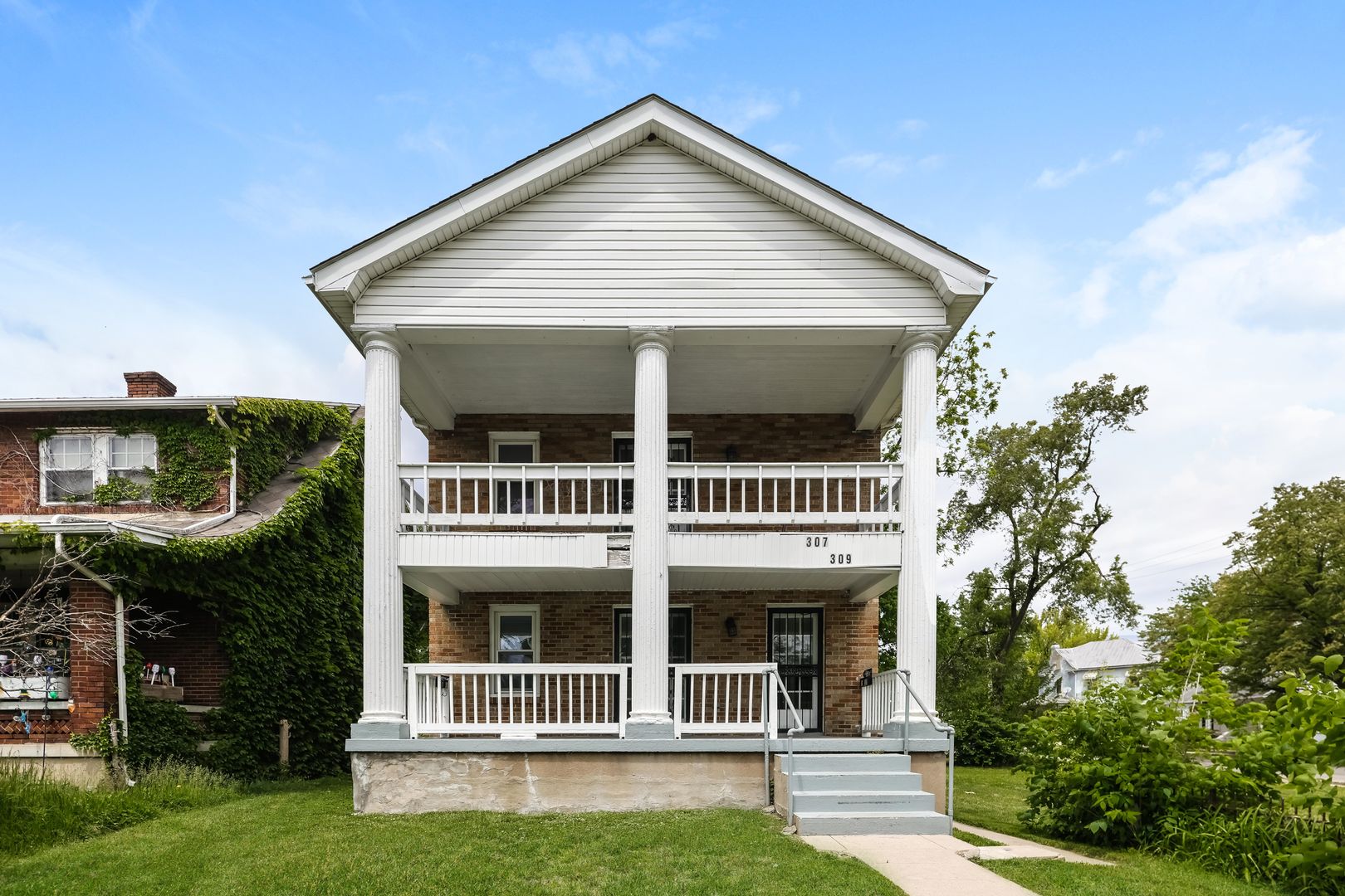 Dayton Apartment: 307-309 Delaware