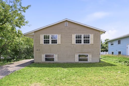 Great 5 Bed 2 Bath Single Family Home in Columbus! – photo 1