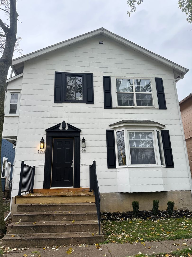 Columbus Apartment: 98-100 N Hague Ave