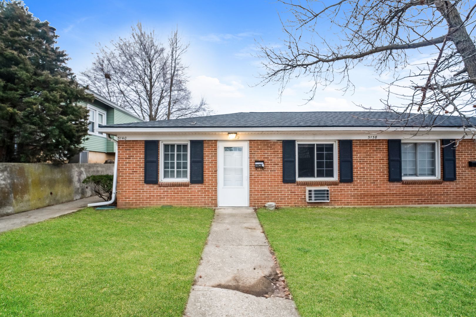 Dayton Apartment: 3136-3140 Hassler St