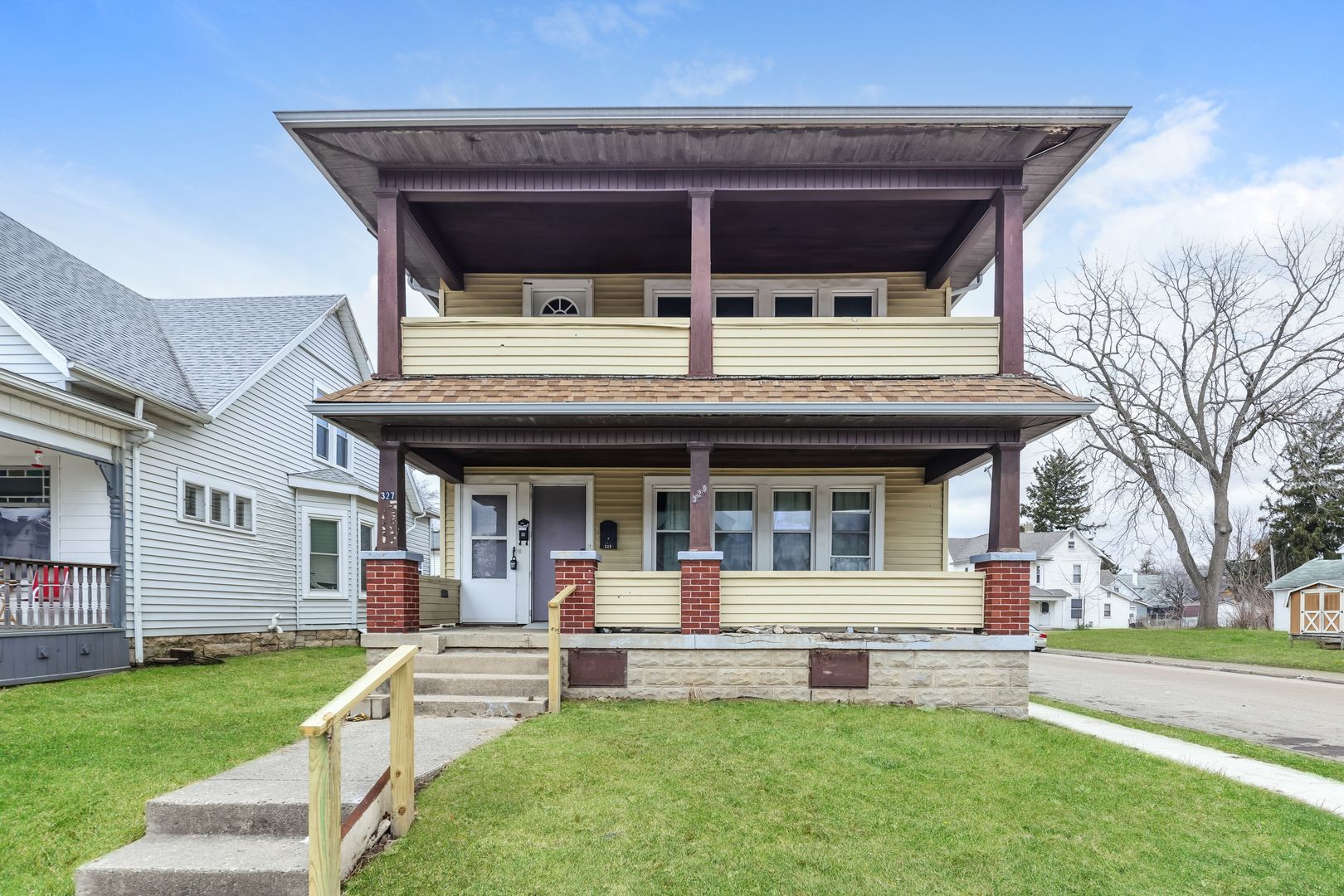 Springfield Apartment: 327-329 N Shaffer Street