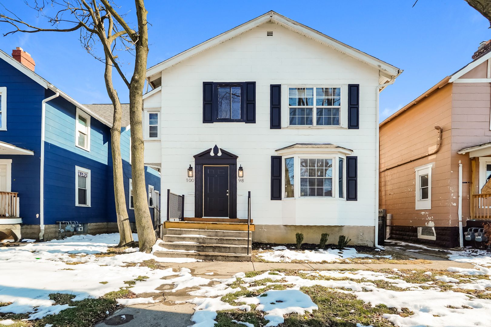 Columbus Apartment: 98-100 N Hague Ave