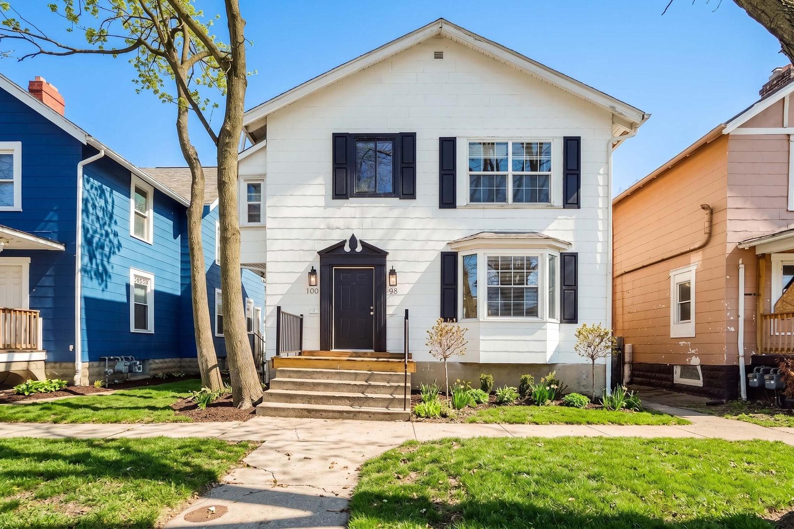 Columbus Apartment: 98-100 N Hague Ave