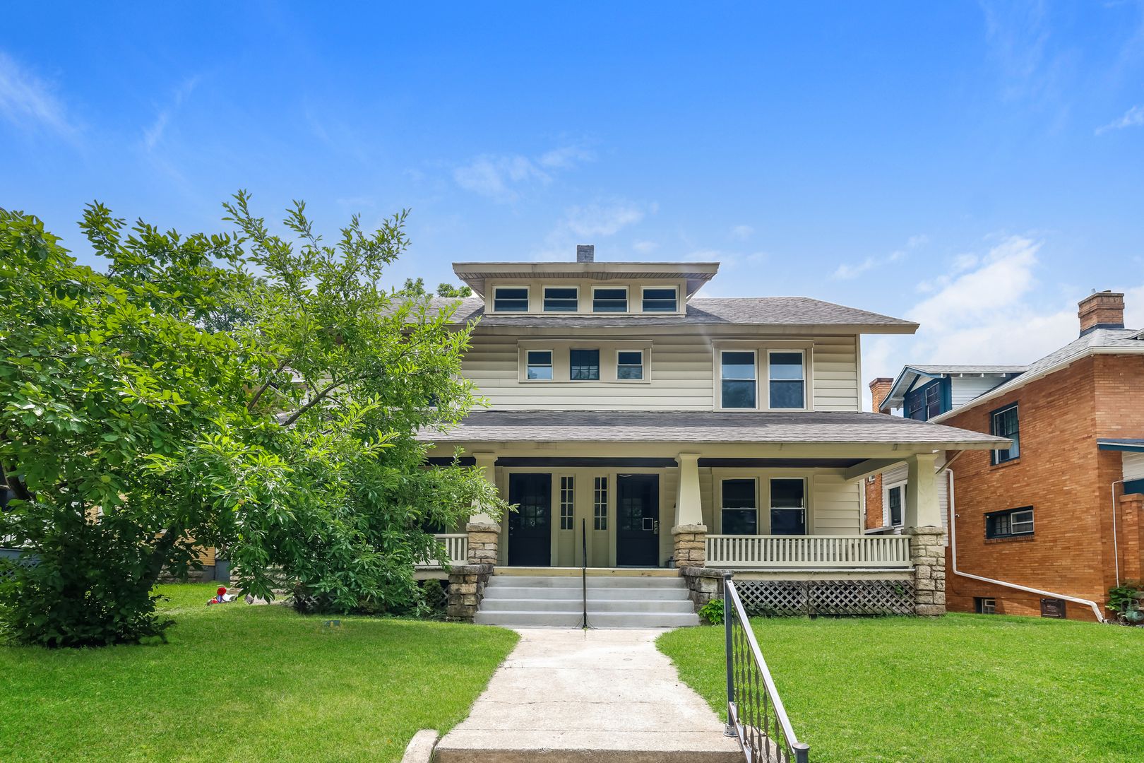 Springfield Apartment: 457/459 E Madison Ave