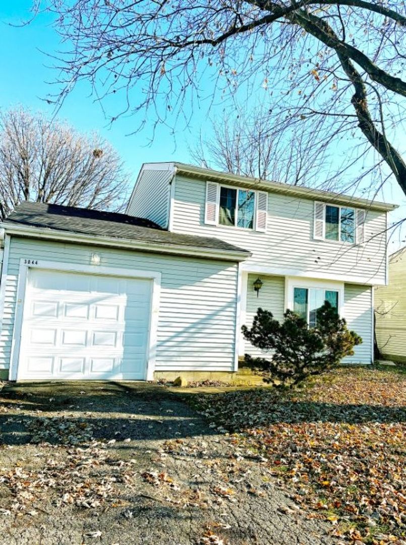 Reynoldsburg House: 3044 Arrowsmith Drive