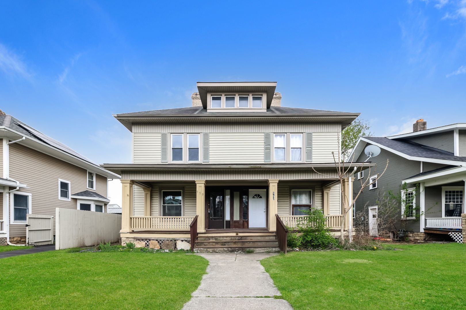 Springfield Apartment: 557/559 E Madison Ave